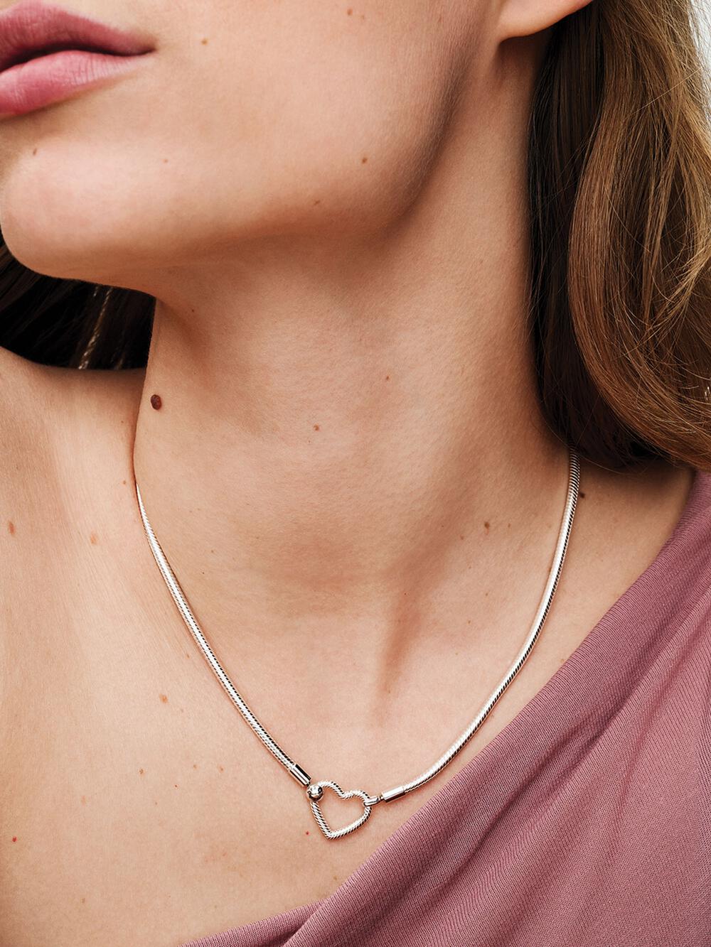 Heart Closure Snake Chain Necklace