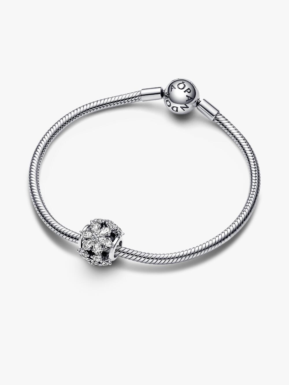 Sparkling Herbarium Cluster Round Charm