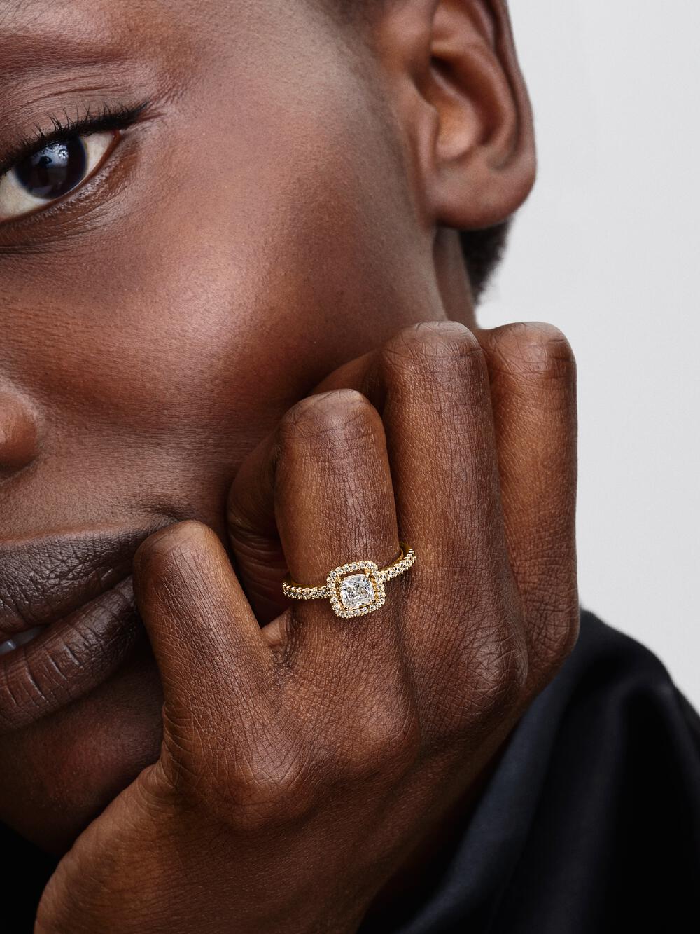 Sparkling Square Clear Halo Ring